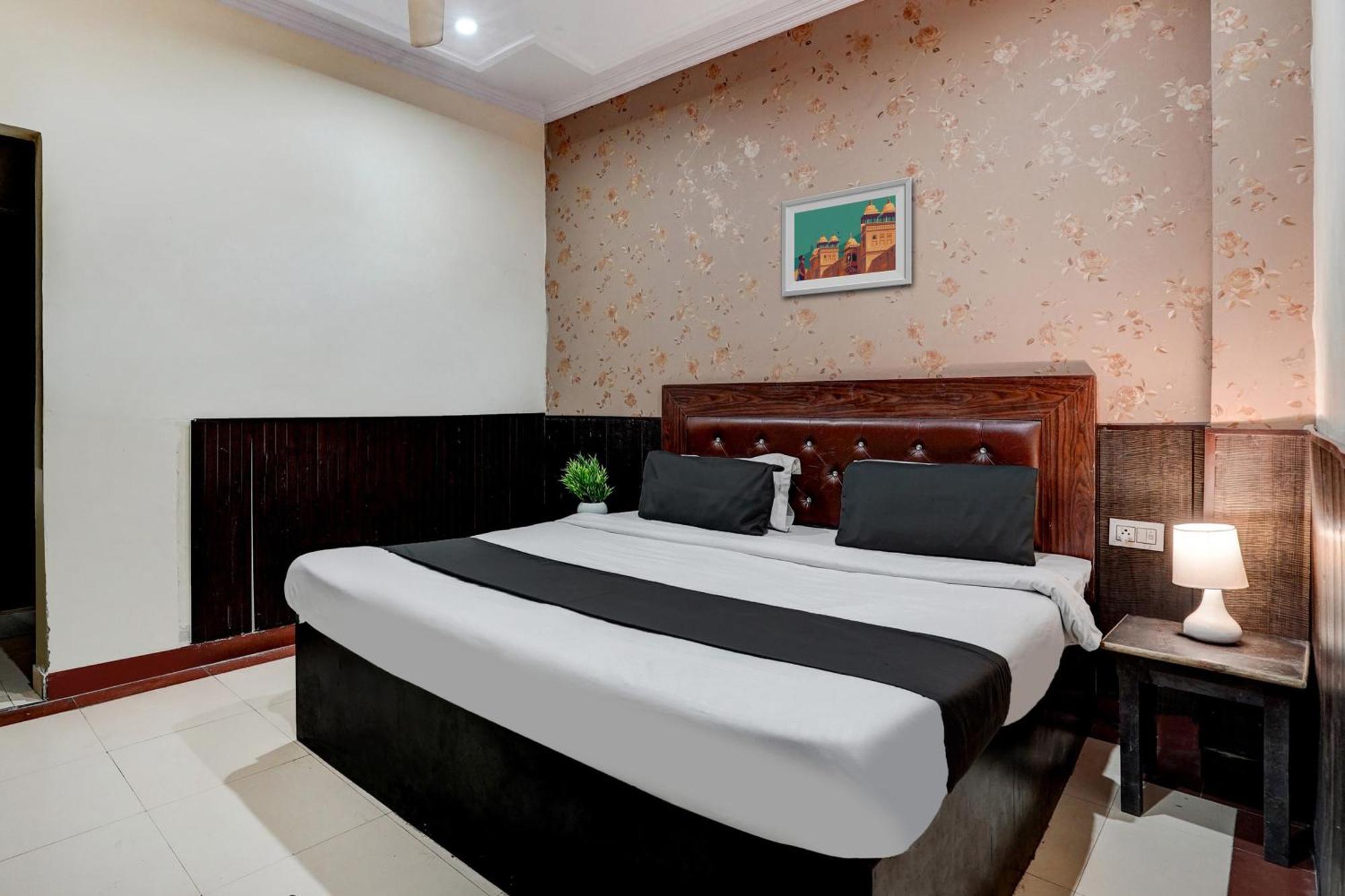 Super Hotel O Bg Hotel Faridabad Ngoại thất bức ảnh
