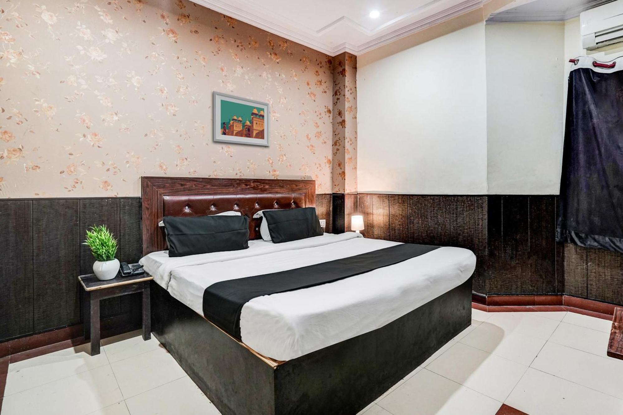 Super Hotel O Bg Hotel Faridabad Ngoại thất bức ảnh