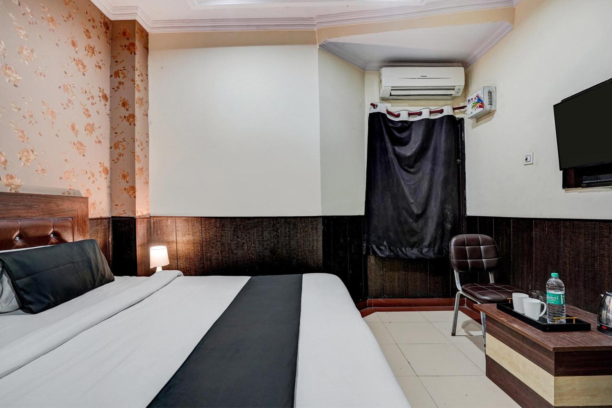 Super Hotel O Bg Hotel Faridabad Ngoại thất bức ảnh