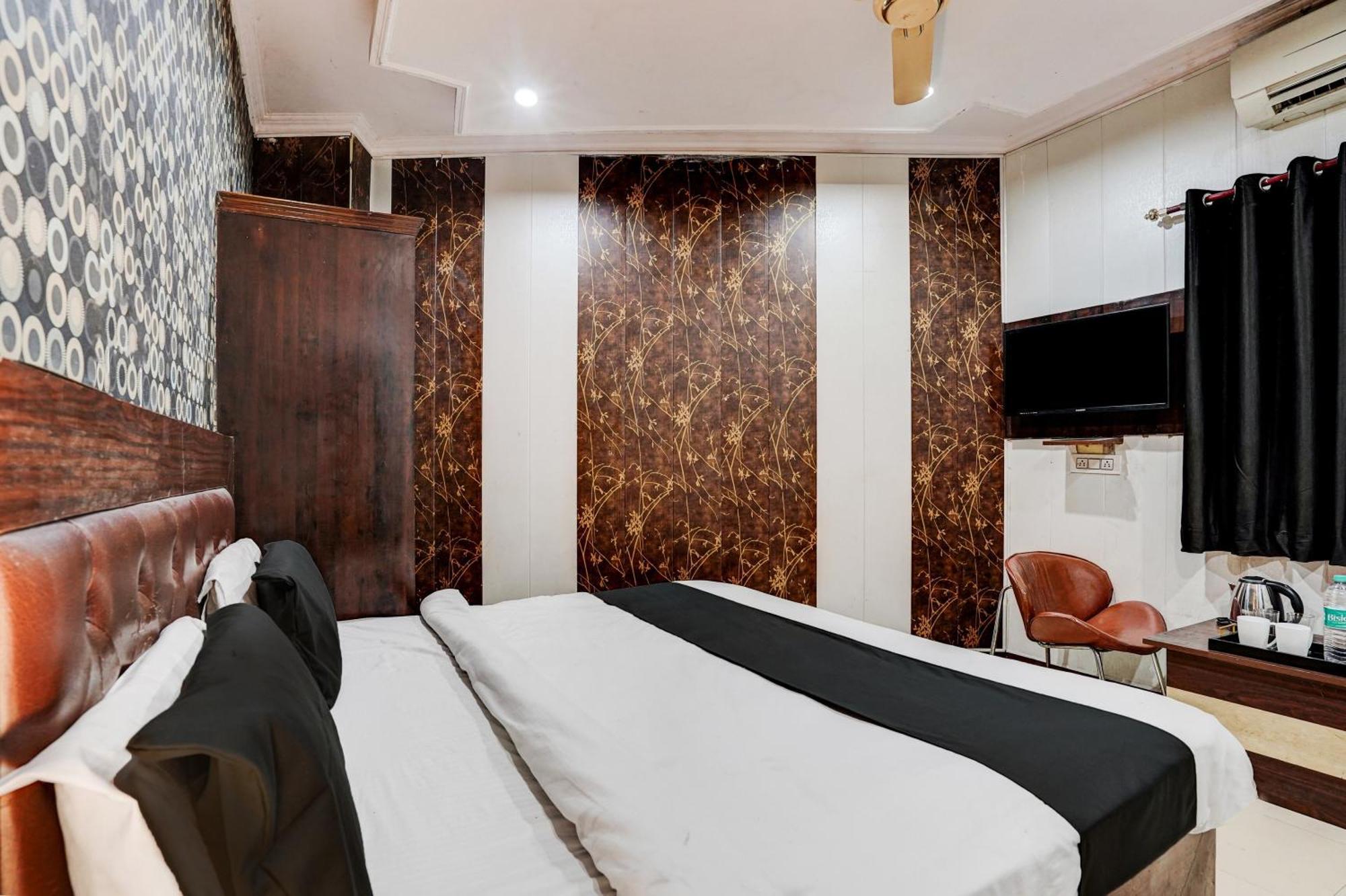 Super Hotel O Bg Hotel Faridabad Ngoại thất bức ảnh