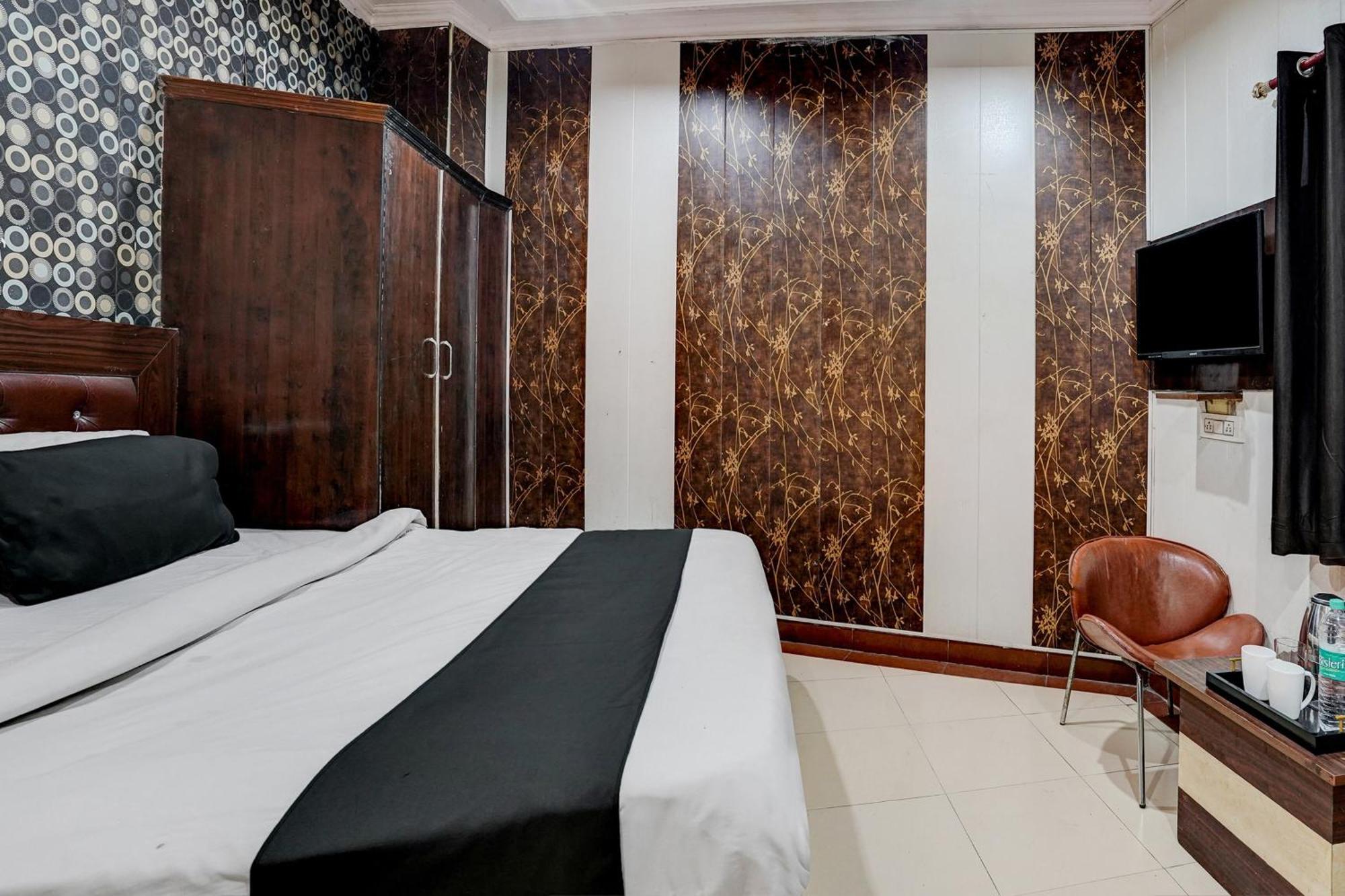 Super Hotel O Bg Hotel Faridabad Ngoại thất bức ảnh